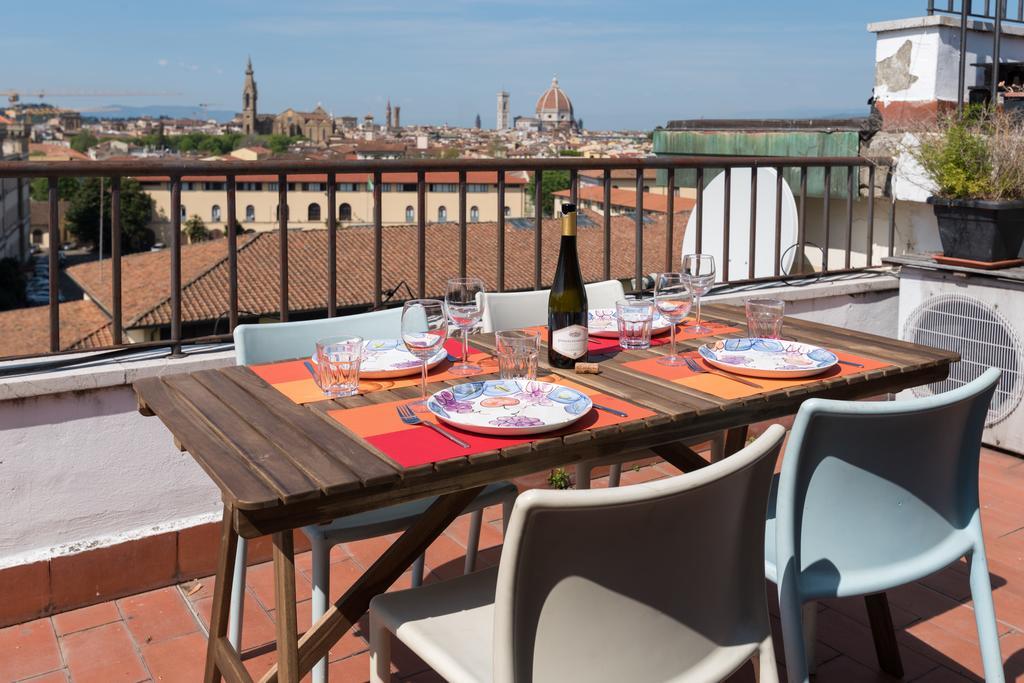 Roommo Lungarno Florencia Exterior foto